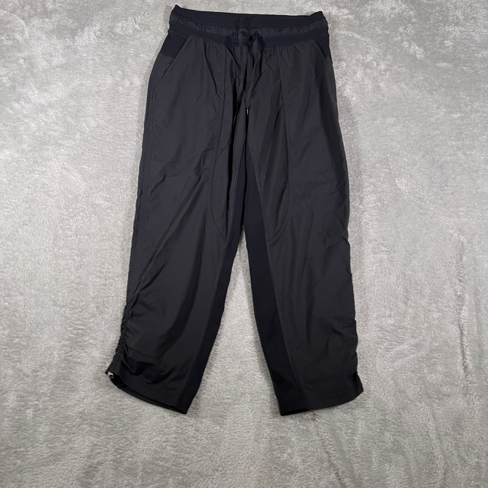 Lululemon‎ Beyond the Studio Crop Pants Women 6 Black Ruched Athletic Yoga Gym